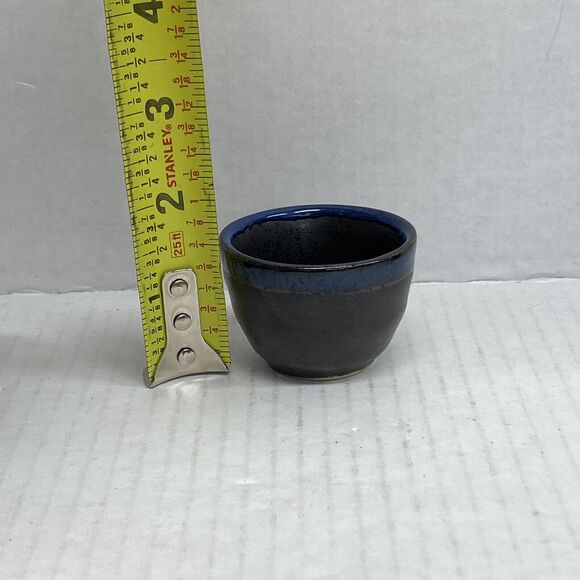 Set of 5 Japanese Sake Set Blue & Black Stoneware Pottery - Picture 9 of 10